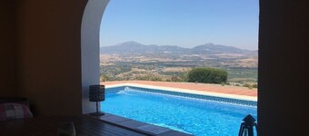 Beautiful Rustic Villa with  Private Pool overlooking Spectacular Mountain Views