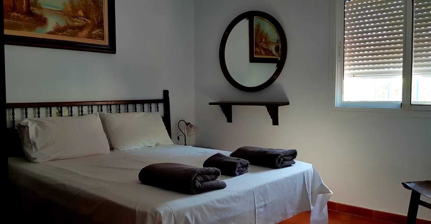3 chambres, fer et planche à repasser, lit parapluie, Wi-Fi gratuit