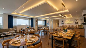 Kontinental frokost hver dag (INR 300 per person)