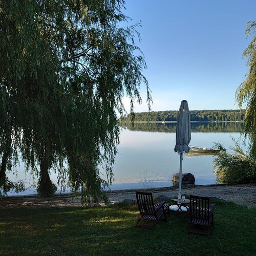 Tern with lake view and terrace, beach, jetty