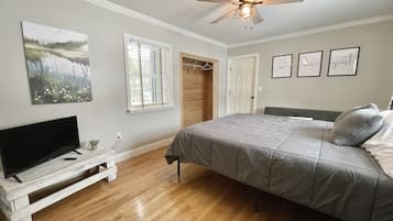 2 dormitorios, tabla de planchar con plancha, wifi gratis y ropa de cama