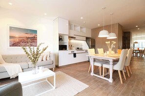 Interior - w* | Lively 2BR in Miraflores (Miraflores)