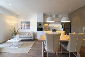 Interior - w* | Lively 2BR in Miraflores (Miraflores)