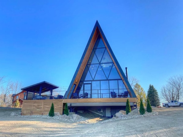 Exterior - Luxury 4 Bedroom A-Frame with Hot Tub (Millersburg)