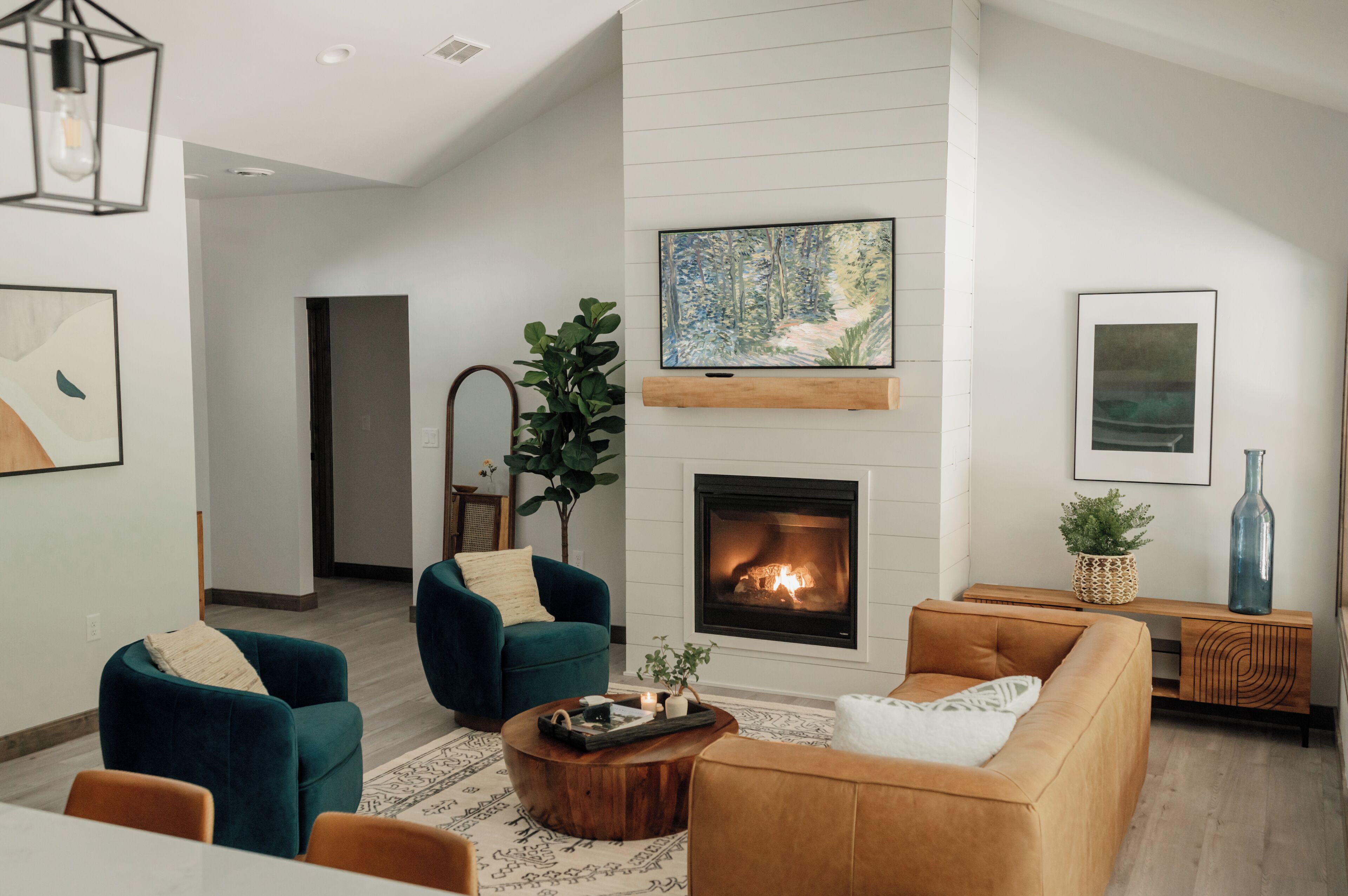 The Perfect Quiet Escape- 5 mins to harbor in Bailey's Harbor-Family Size Cabin