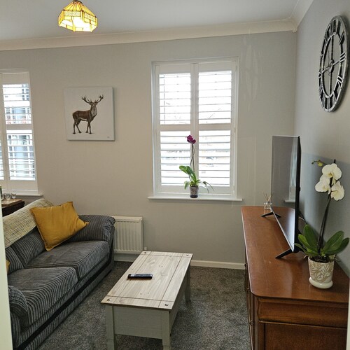Ground floor well appointed cosy apartment in central Ludlow