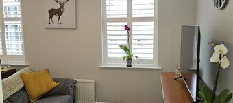 Ground floor well appointed cosy apartment in central Ludlow