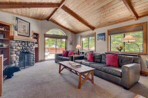 TV, fireplace, DVD player