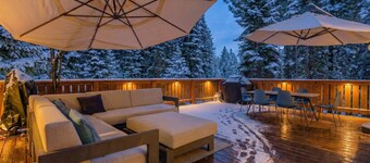 Stylish Tahoe Cabin+Hot Tub, Beach & Walk to Trails