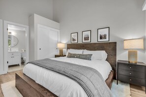 3 chambres, bureau, Wi-Fi, draps fournis