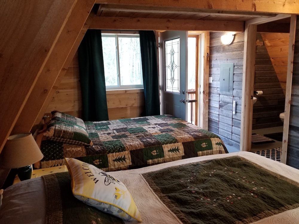 Beltrami BungalowFun Up North 22 miles from Warroad MN 26 miles from