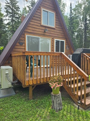 Exterior - We are 22 mi from Warroad, 26 mi from Roseau, 2.3 mi from Hayes Lake State Park (Roseau)