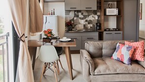 Ảnh chưa phân loại, 5 trong số 47 ảnh, nút