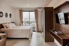 Laptop workspace, free WiFi, bed sheets - Vida Studios (Palhoça)