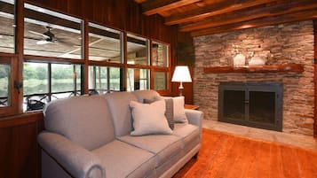 電視、壁爐、 辦公室