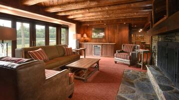 電視、壁爐、 辦公室