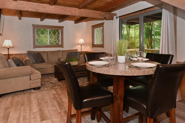 Interior - Kenswood Cabin at Seven Springs (Champion)