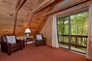 Interior - Kenswood Cabin at Seven Springs (Champion)