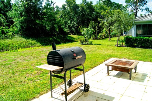 New Decor /Oval Couch/Indoor, Outdoor patio Grill