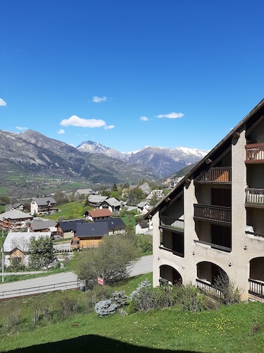 Les Campanules - One Bedroom Apartment, Sleeps 4