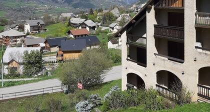 Les Campanules - One Bedroom Apartment, Sleeps 4