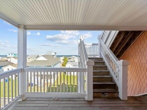 House, 4 Bedrooms | Property grounds