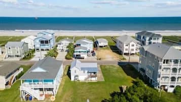 House, 4 Bedrooms | Exterior