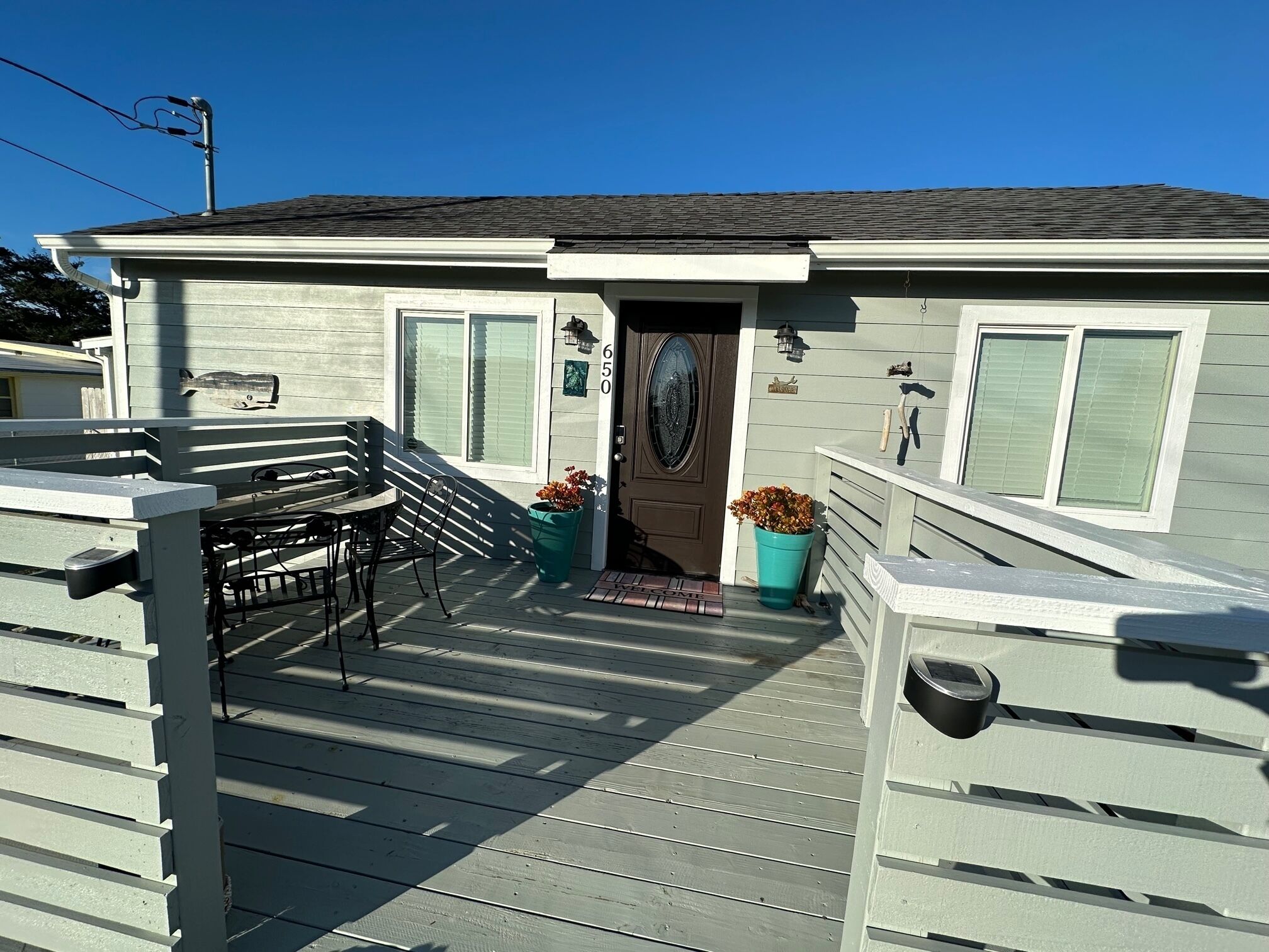 Muaddi Shores-5 minutes to the beach!