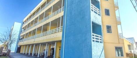 Condo, 2 Bedrooms | Exterior