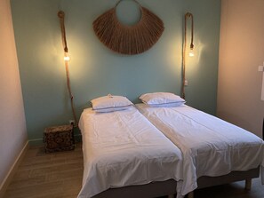 4 Schlafzimmer, Bügeleisen/Bügelbrett, kostenloses WLAN