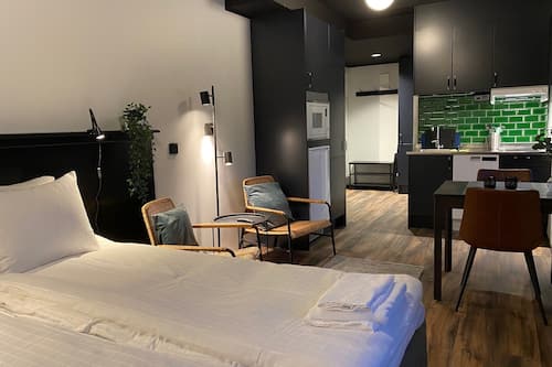 Chambre Standard double | Espace de travail pour ordinateurs portables, rideaux d’obscurcissement
