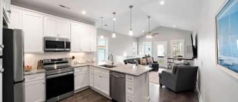 Villa, 3 chambres | Cuisine privée | Réfrigérateur, four, cafetière/bouilloire, grille-pain
