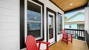 Villa, 3 Bedrooms | Property grounds