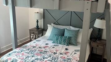 2 bedrooms, iron/ironing board, travel crib, free WiFi