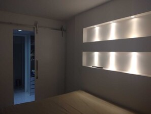 3 Schlafzimmer, Zimmersafe, Schreibtisch, Bügeleisen/Bügelbrett