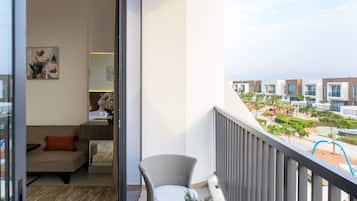 Luxury Townhome | Balcony