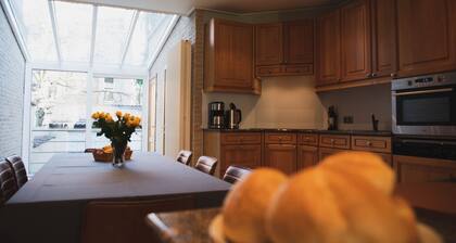 Spacious vacation home 5 min steps from city center.