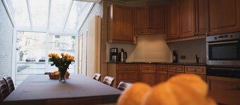 Spacious vacation home 5 min steps from city center.