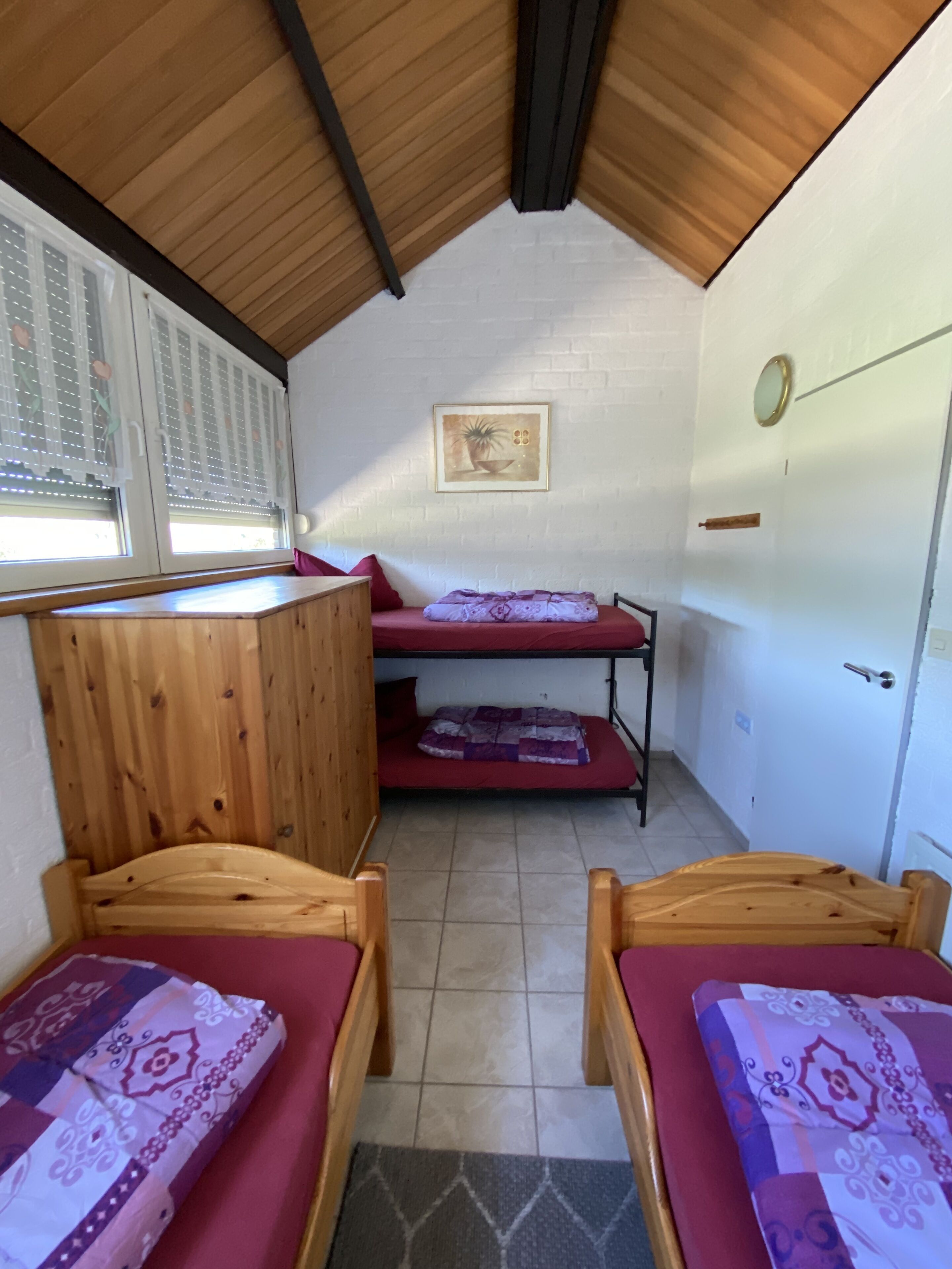 2 chambres, fer et planche à repasser, lit parapluie, Wi-Fi gratuit