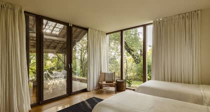 Luxury villa with swimming pool, sauna, yoga studio,... on huge estate in the Gers