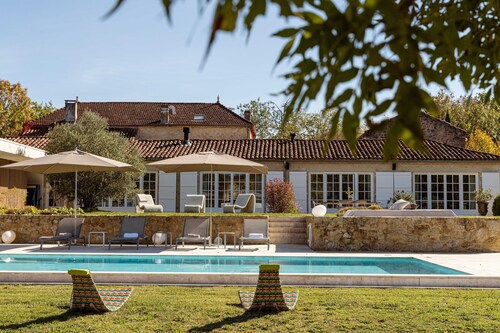 Villa de luxe avec piscine, sauna, studio de yoga,.. sur immense domaine au Gers