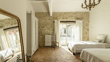 8 chambres, fer et planche Ă repasser, lit parapluie, Wi-Fi gratuit