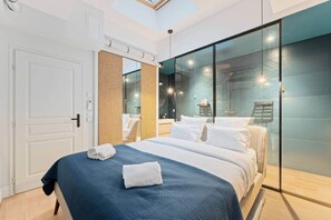 4 habitaciones, escritorio, tabla de planchar con plancha y wifi gratis