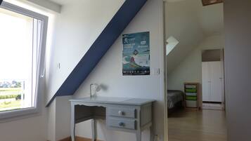 3 chambres, Wi-Fi gratuit, draps fournis