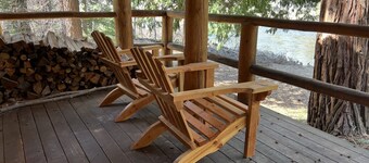 Get away at the Lost Sierra Ranch