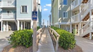 Condo, 2 Bedrooms | Exterior