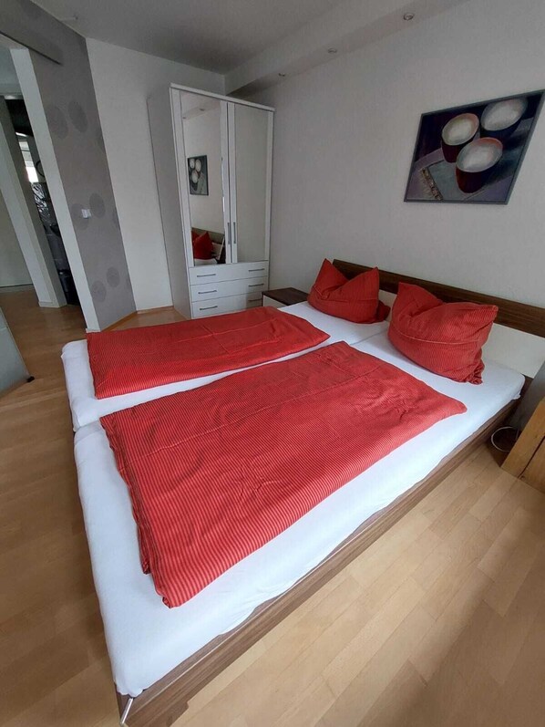 1 bedroom, iron/ironing board, WiFi, bed sheets