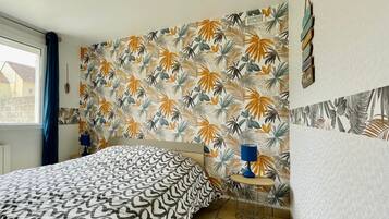 1 chambre, fer et planche Ă repasser, Wi-Fi gratuit, draps fournis