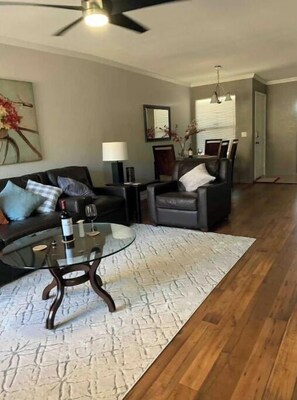 TV - Luxury 2B 2B@ Catalina Foothills Resort - Tucson (Tucson)