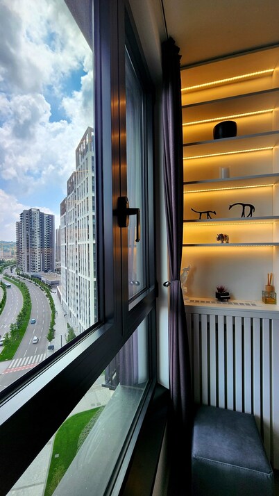 Belgrade Waterfront 10th fl. Lux Apt. w/ City view & Free Parking
